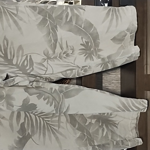 Faded Glory Capri Pant Army Green Tropical Print Size 16 Casual - Picture 3 of 9